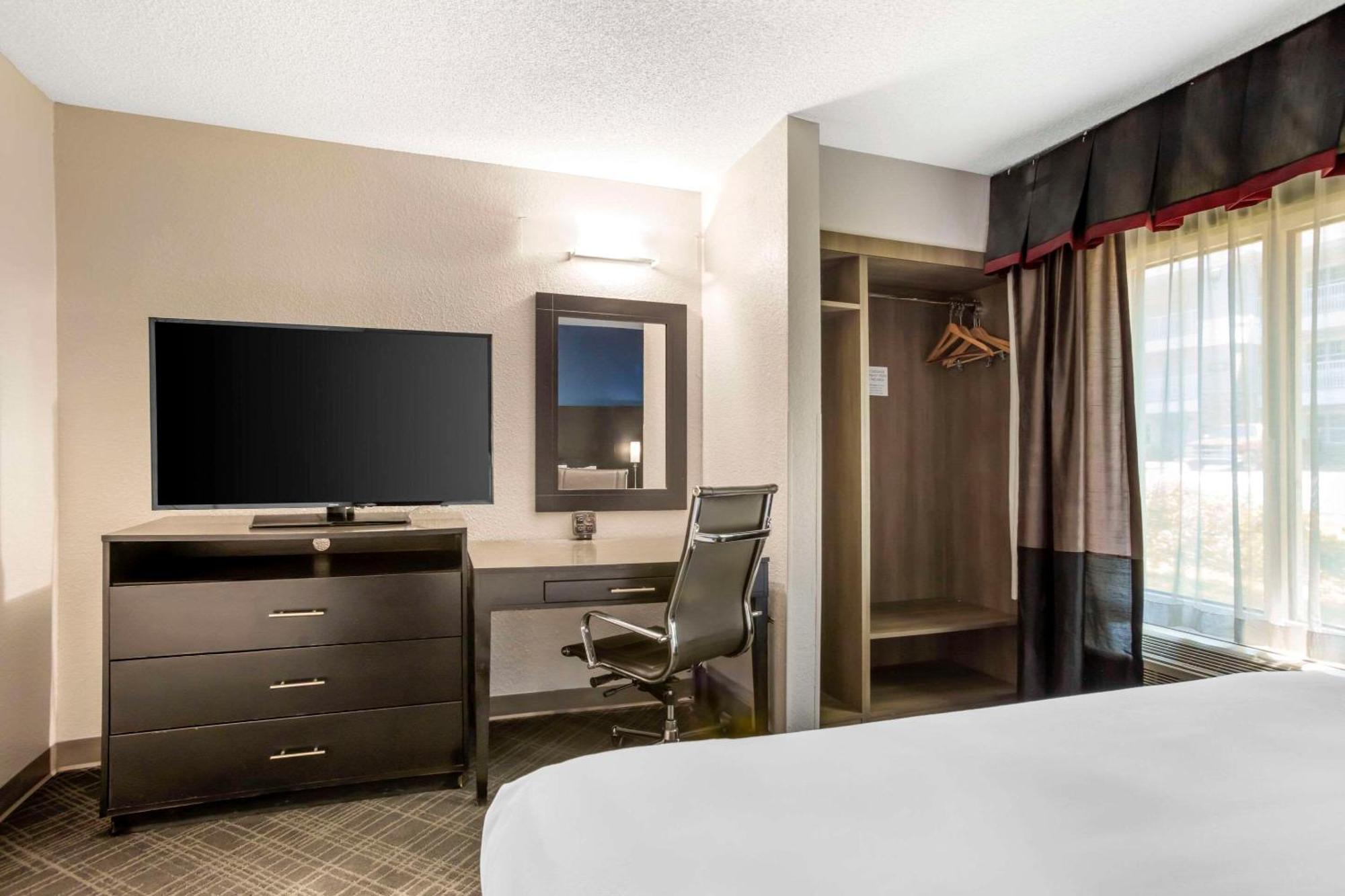 Comfort Suites Nashville Airport - Bna Esterno foto